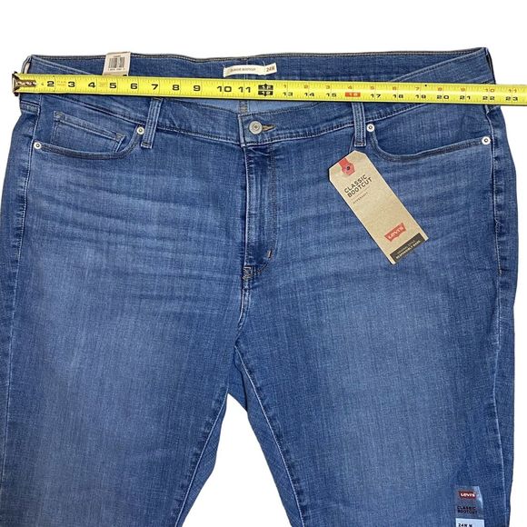 NWT Levi's Classic Bootcut Mid Rise Jeans Blue Denim Med Wash Plus Size 24W - Picture 15 of 16